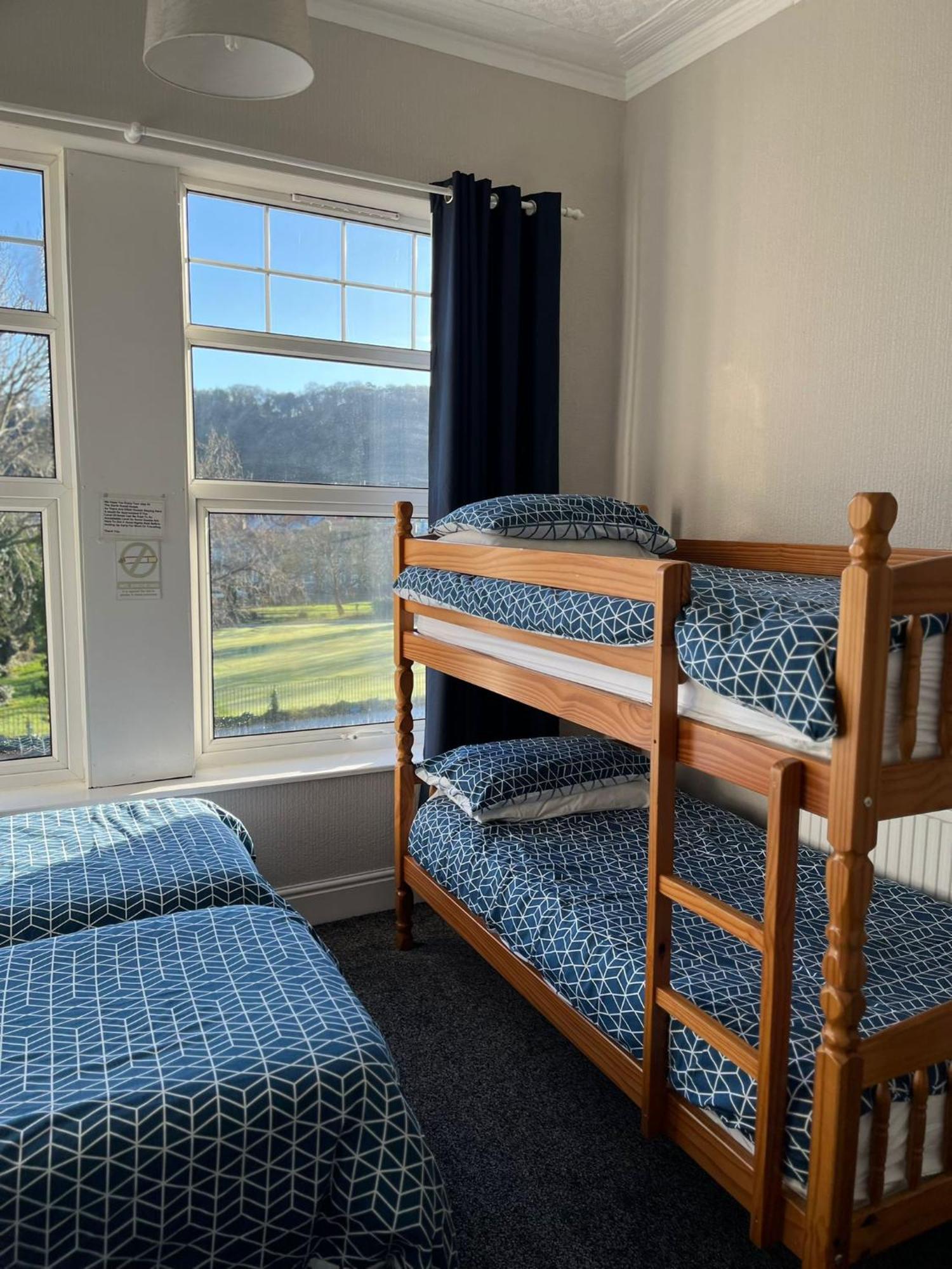 Y Garth Guesthouse Bangor Kültér fotó